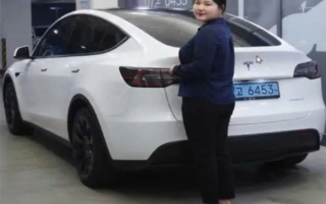인천수입소형차 모델 Y 롱 레인지 매물 사진 6 - 2024/07 28,298km